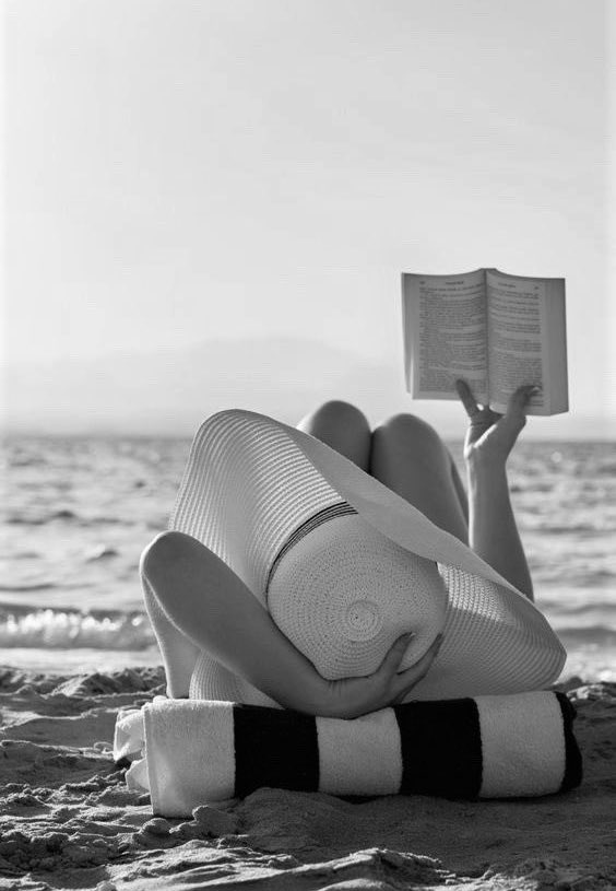 La lecture à la plage …