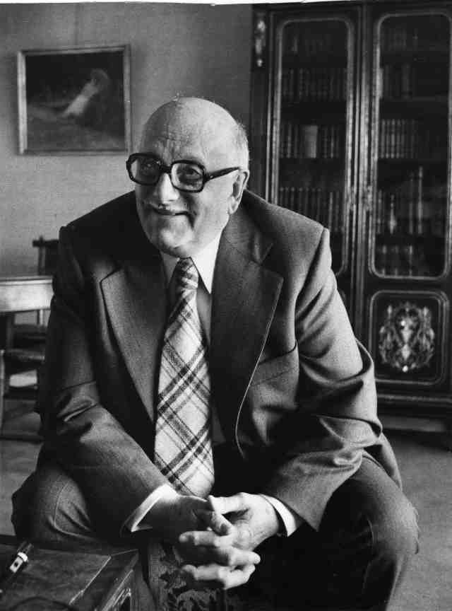 Outils ( mots ) posés sur une table&nbsp;…